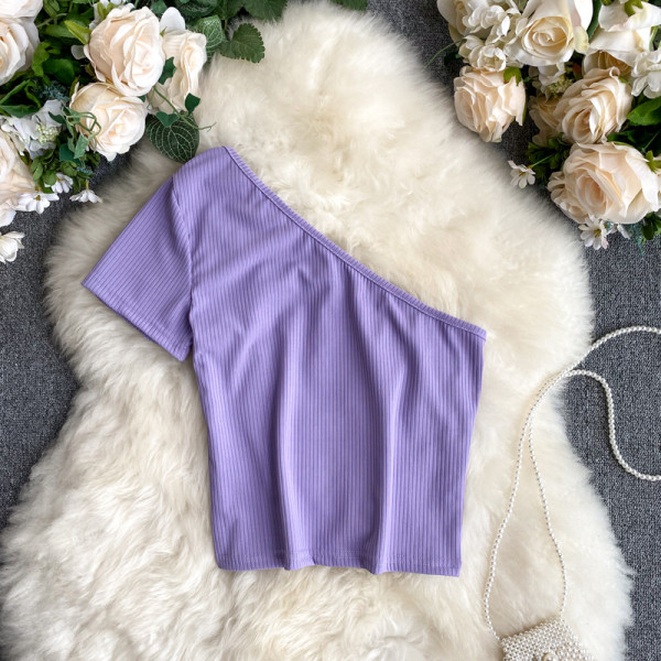 Moderns sieviešu t-krekls ar vienu piedurkni