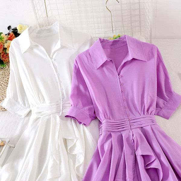 Asimetriska sieviešu kleita ar 3/4 piedurknēm