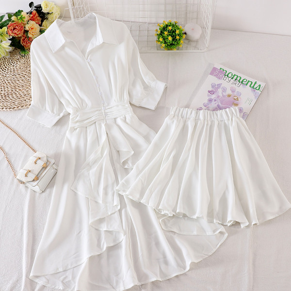 Asimetriska sieviešu kleita ar 3/4 piedurknēm