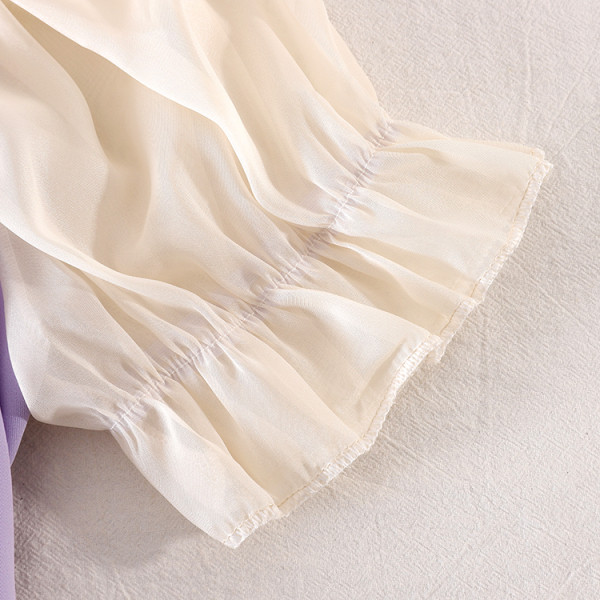 Retro női ruha csónakos nyakkivágással és gombokkal