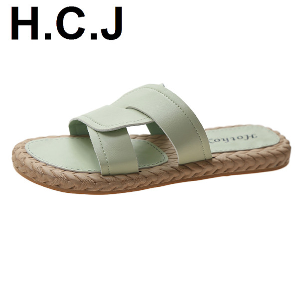 Papuci de dama din piele cu talpa plata