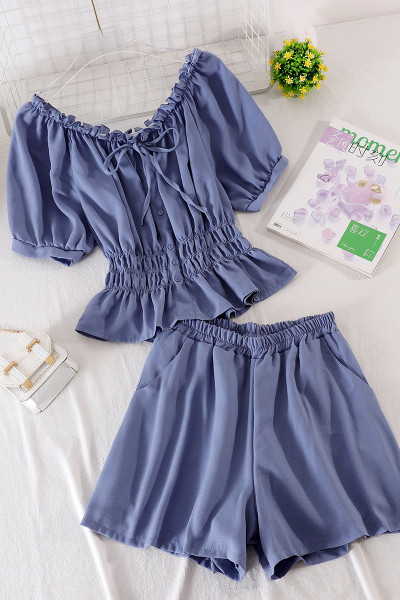 Set de vară pentru femei care include o cămașă și pantaloni scurți