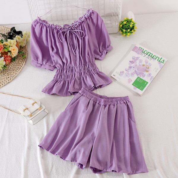 Set de vară pentru femei care include o cămașă și pantaloni scurți