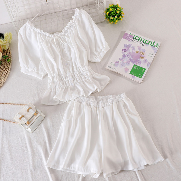 Set de vară pentru femei care include o cămașă și pantaloni scurți