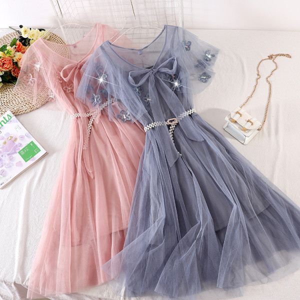 Rochie lunga de dama cu tul si curea de perle