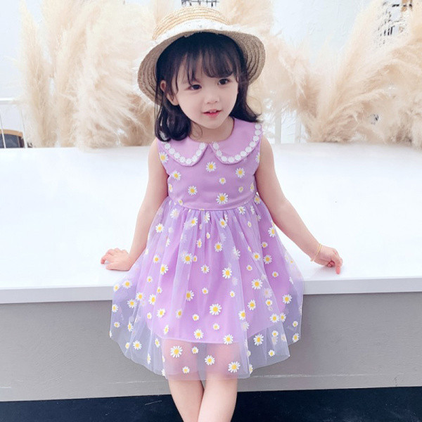 Stiilne ümara dekoltee ja paelaga lastekleit