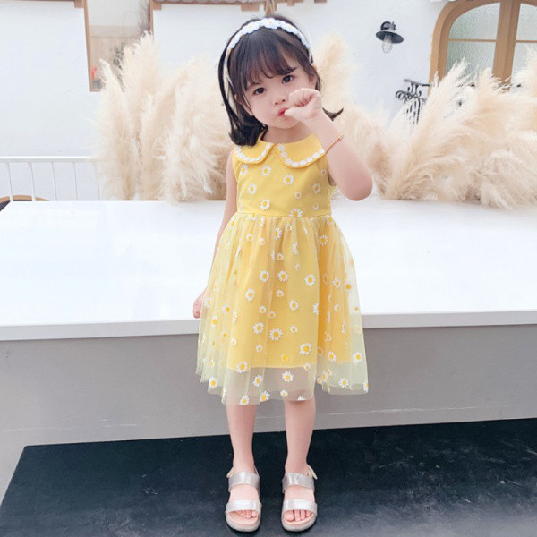 Stiilne ümara dekoltee ja paelaga lastekleit