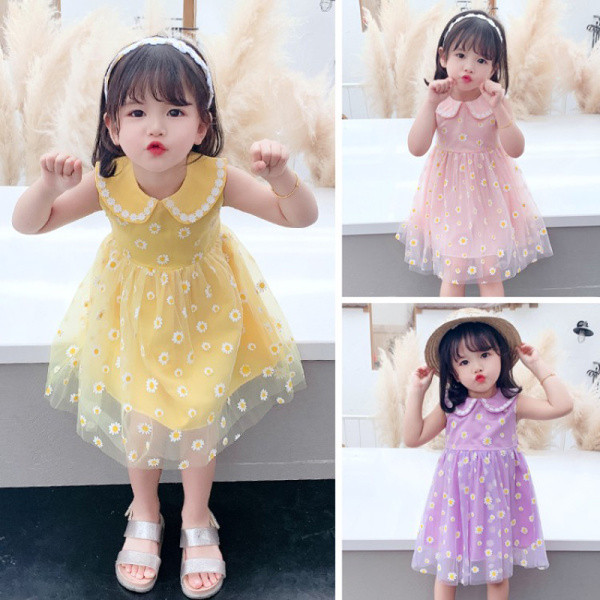 Stiilne ümara dekoltee ja paelaga lastekleit