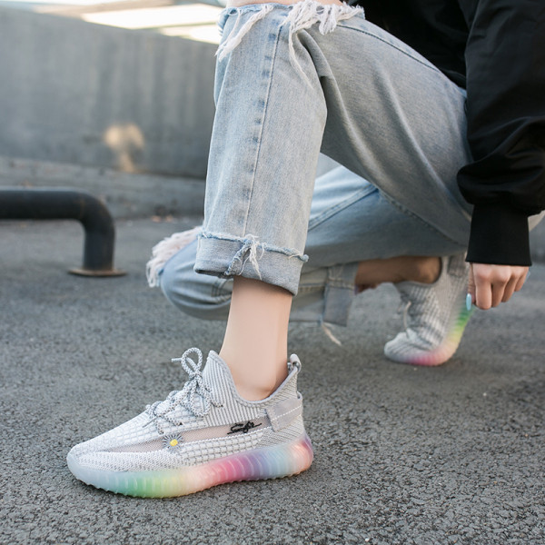 Adidasi sport-casual dama cu talpa de cauciuc colorata