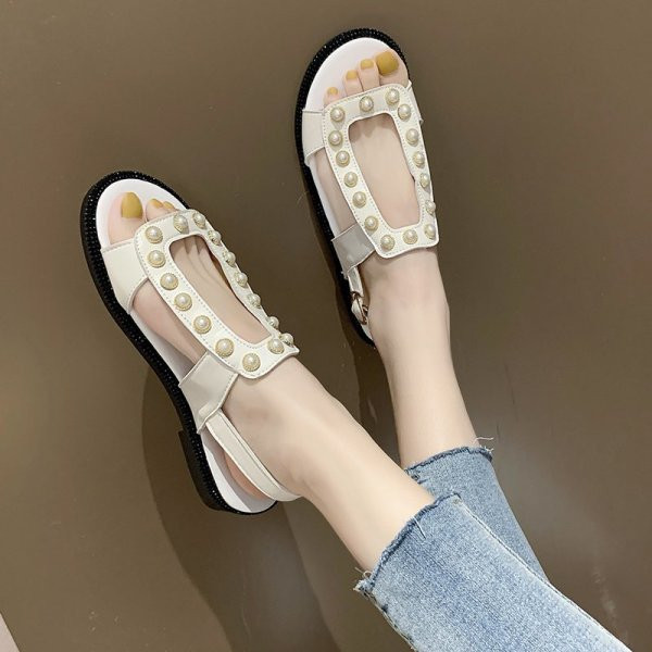 Ikdienas sieviešu ādas sandales ar pērļu elementu