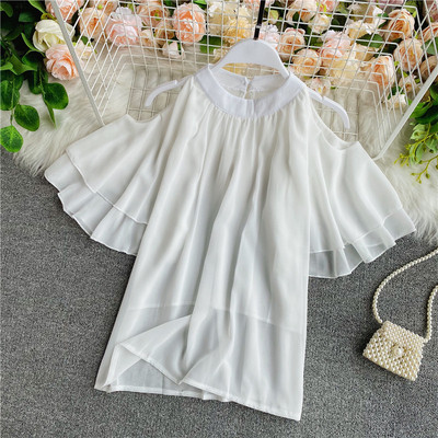 Moodne paljaste õlgade ja laiade varrukatega naiste pluus