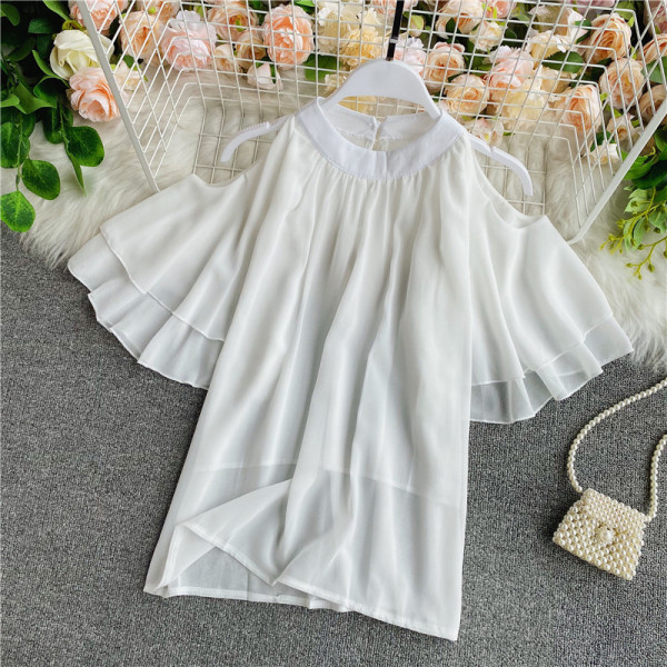 Moodne paljaste õlgade ja laiade varrukatega naiste pluus