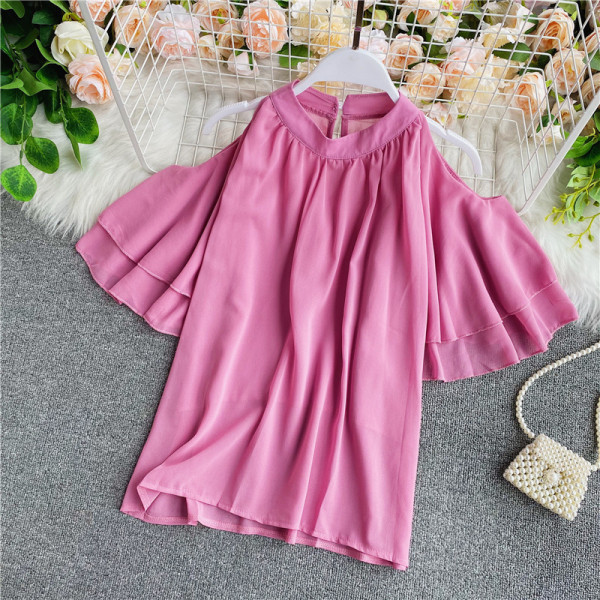 Moodne paljaste õlgade ja laiade varrukatega naiste pluus