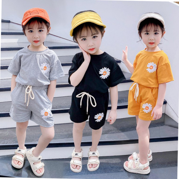 Napi gyerekkészlet virággal lányoknak