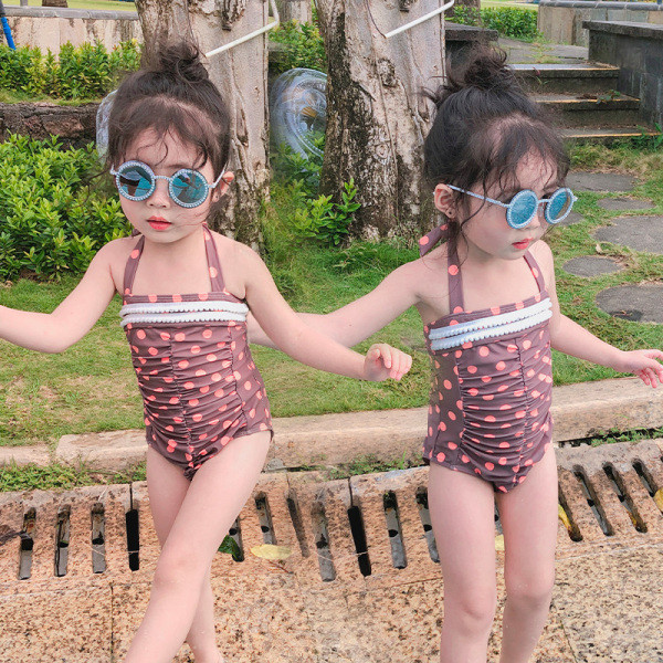 Pilns bērnu peldkostīms meitenēm uz punktiem