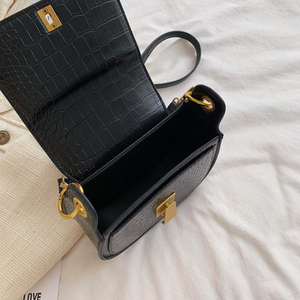 Geanta de dama din piele ecologica de ultima generatie in forma rotunda