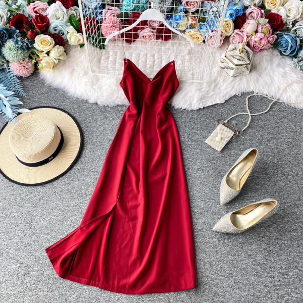 Rochie lunga de dama cu bretele metalice si fanta