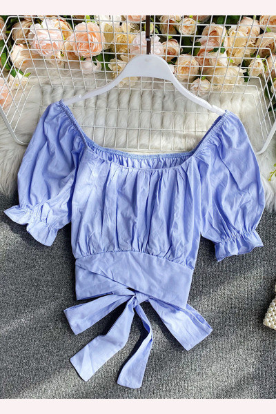 Bluză de damă modernă cu mâneci căzute și cravate