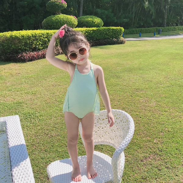 Costum de baie la modă pentru fete cu spatele gol și dantelă