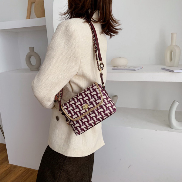 Geantă de damă elegantă, cu mâner metalic lung