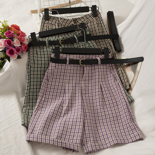 Ruudulised lühikesed püksid vöö ja kõrge vöökohaga