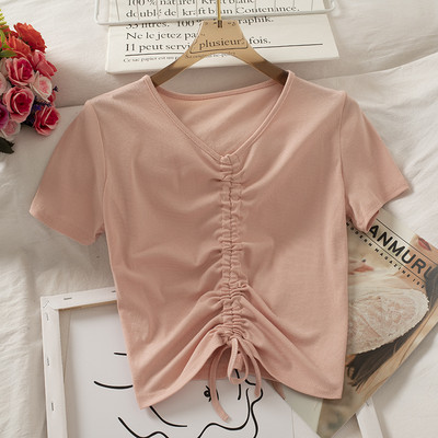 Naiste lipsude ja V-kaelusega T-särk