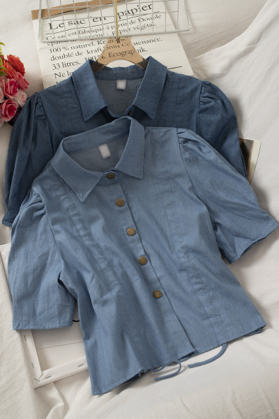 Klassikalise krae ja lühikeste varrukatega naiste särk