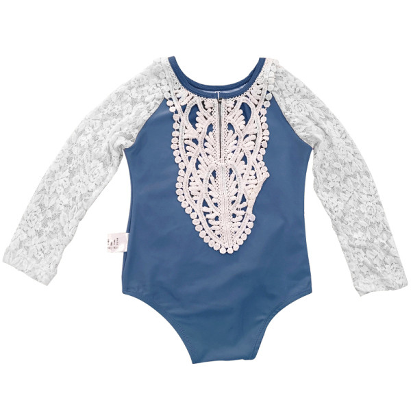 Stiilne pitsvarrukatega ujumistrikoo tüdrukutele