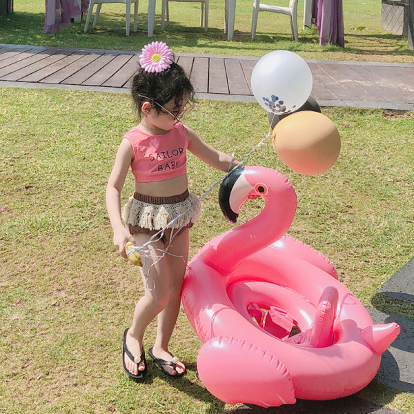 Costum de baie pentru fete pentru copii din două părți cu inscripție și franjuri