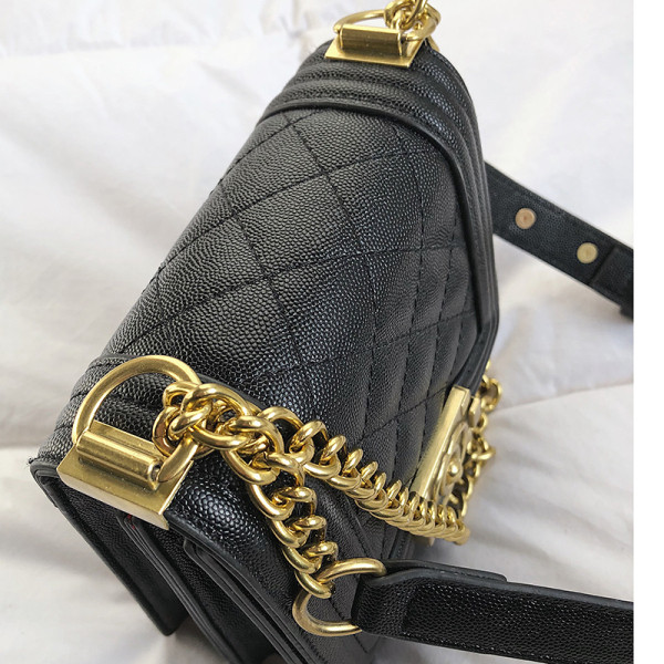 Geantă de damă din piele ecologică de ultimă generație, cu mâner lung și cataramă