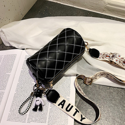 Ümmarguse kuju ja laia sangaga naiste kaasaegne ökonahast kott