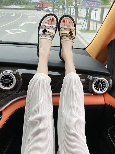 Papuci de dama cu talpa plate potriviti si pentru plaja