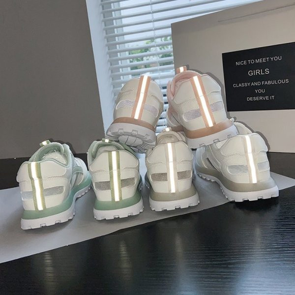 Adidași sport și de zi cu zi pentru femei