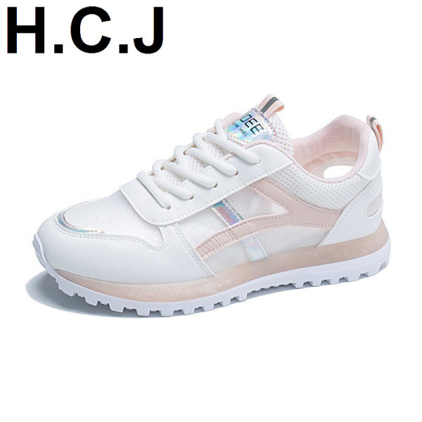 Adidași sport și de zi cu zi pentru femei