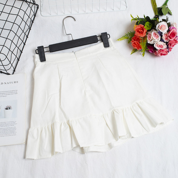 Model fustă scurtă de damă cu talie înaltă