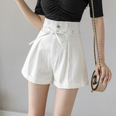 Sieviešu šorti ar saitēm un augstu vidukli