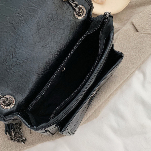 Sieviešu ikdienas somas vienkāršs modelis