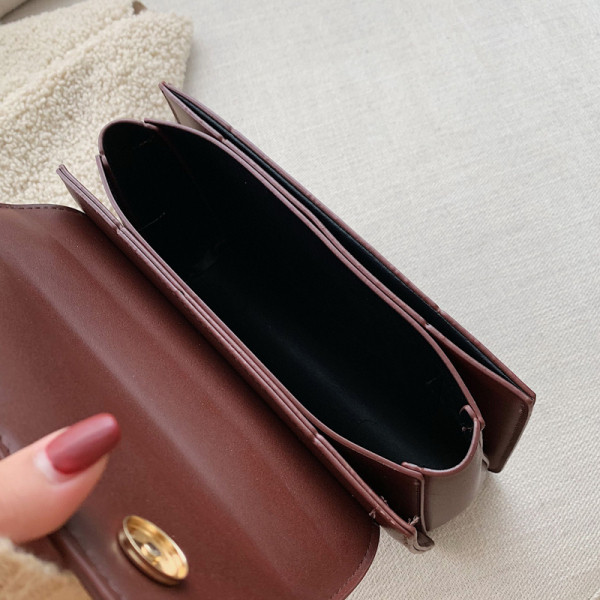 Geanta de dama actuala model simplu cu maner subtire