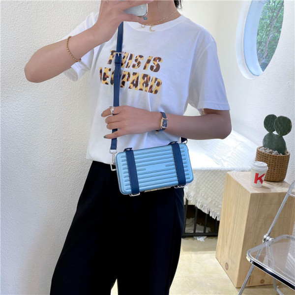 Mini geantă elegantă de damă, cu mâner lung și subțire