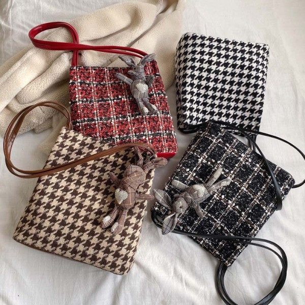 Geanta de dama actuala model lat cu manere lungi