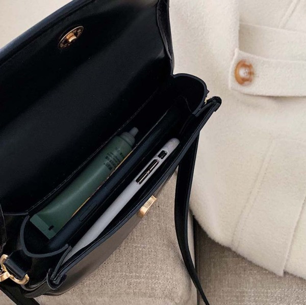 Geanta dama model simplu cu maner lung subtire