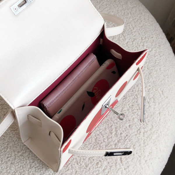 Geantă de damă modernă din piele ecologică cu mâner scurt