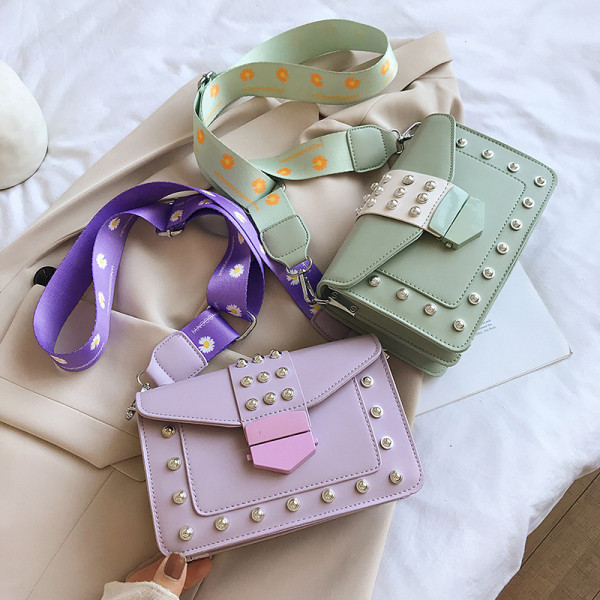 Stilīga sieviešu soma ar platu rokturi un cilpām