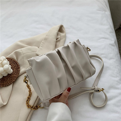 Palton de dama modern model simplu cu maner lung subtire