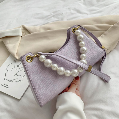 Стилна дамска чанта от еко кожа и декоративни перли