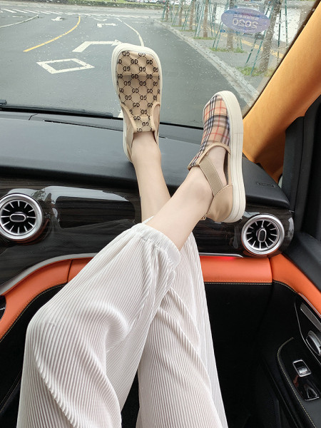 Ikdienas sieviešu apavi ar gumiju potītēs