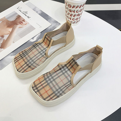 Naiste vabaaja kingad pahkluu kummiga