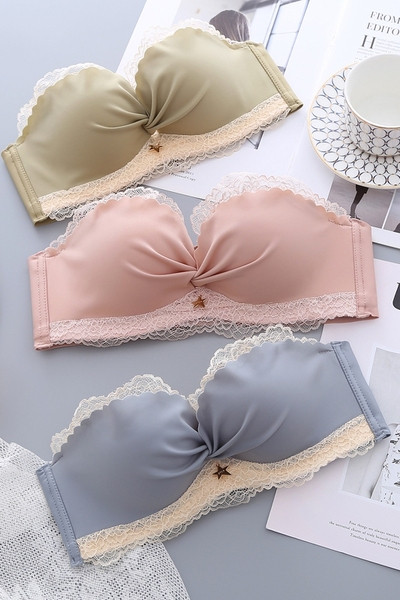 Set de lenjerie de damă elegant din două piese cu dantelă