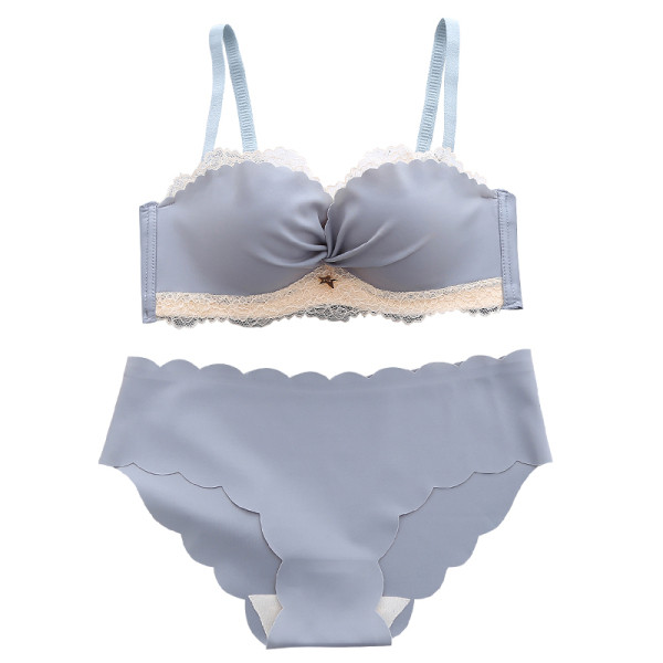 Set de lenjerie de damă elegant din două piese cu dantelă