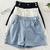 Naiste lühikesed nööpide ja taskutega teksad